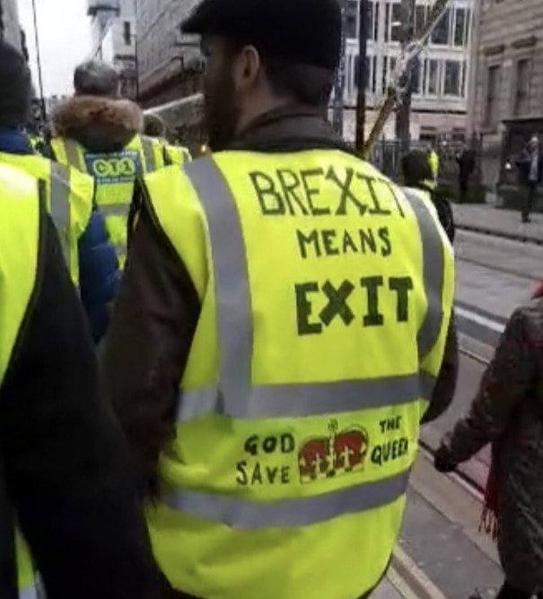 Brexit Means Exit - Yellow Vest in UK