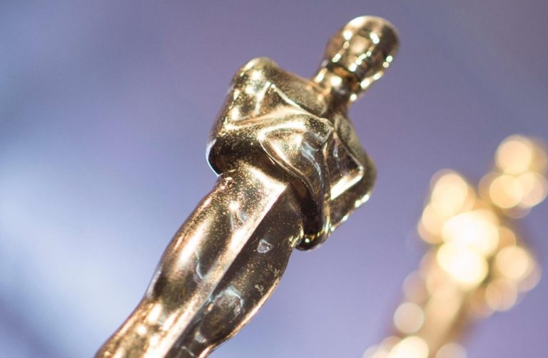 Oscar statue Award show