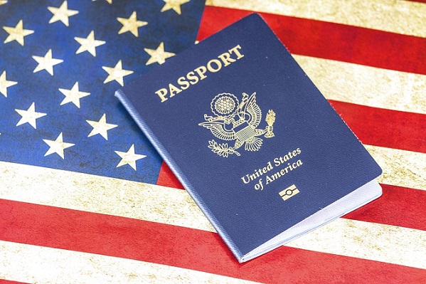 Pixabay US passport Flag-2642168_960_720