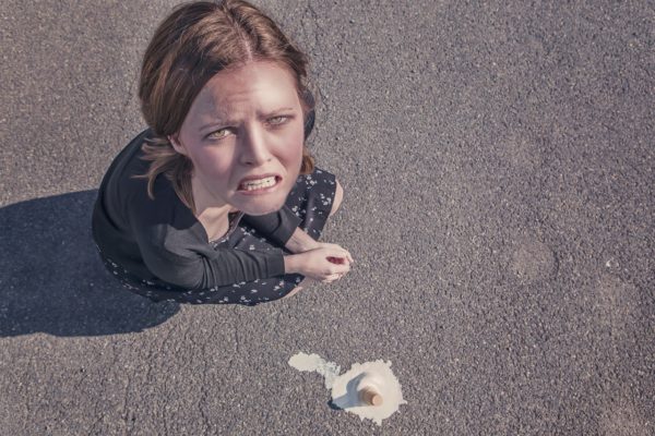 Woman dropped ice cream - oops, error