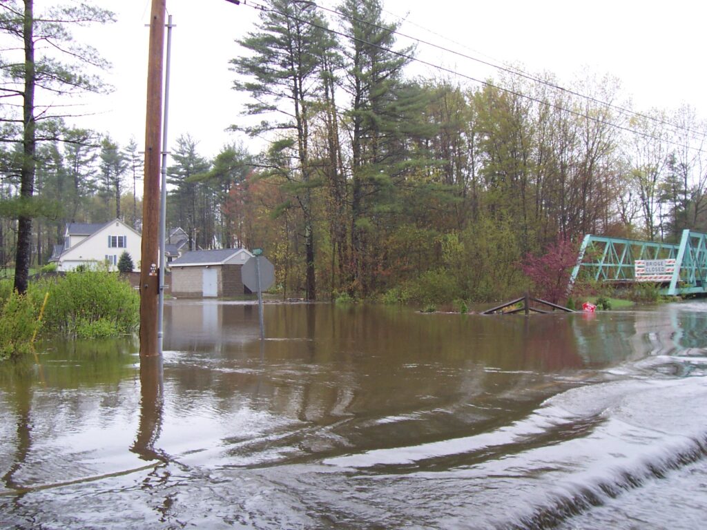 Dover the 2006 mother's day 100-year flood 004