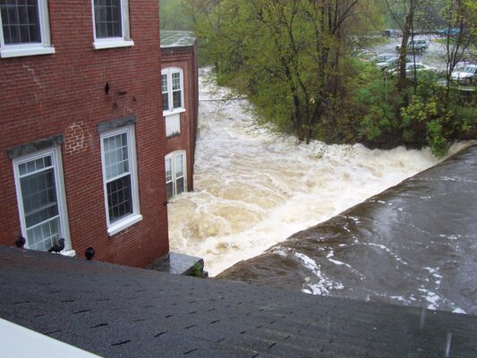 Dover the 2006 mother's day 100-year flood 001